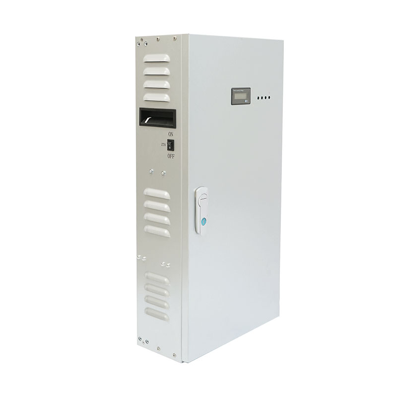 What advantages does the redundant design of UPS fan power supply have in fault emergency handling?