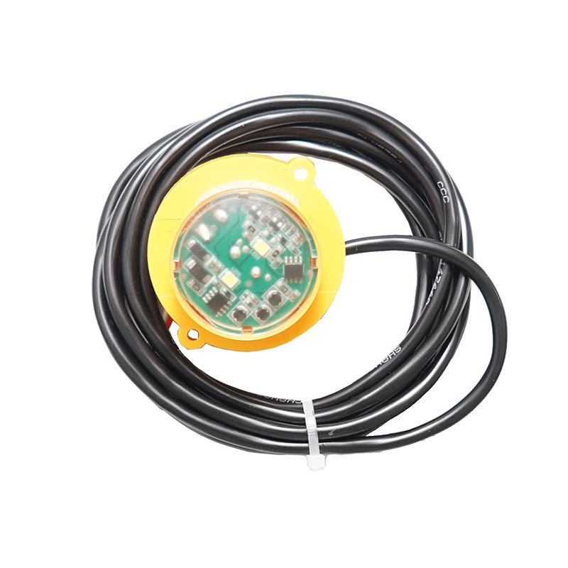 Does the sound and light alarm system offer multiple tones and flashing patterns to distinguish different types of emergencies?